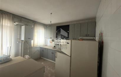 ERA PORT GÜVENCESİYLE CENGİZ TOPEL CADDESİ ÜZERİ BİNA