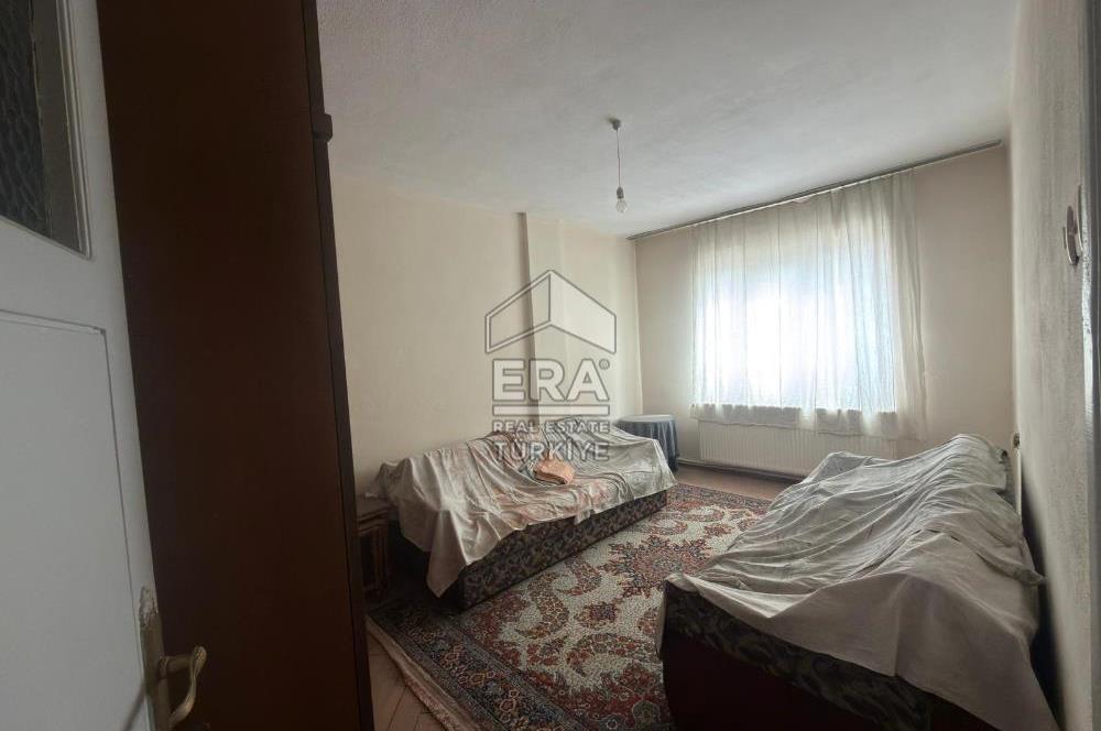 ERA PORT GÜVENCESİYLE CENGİZ TOPEL CADDESİ ÜZERİ BİNA