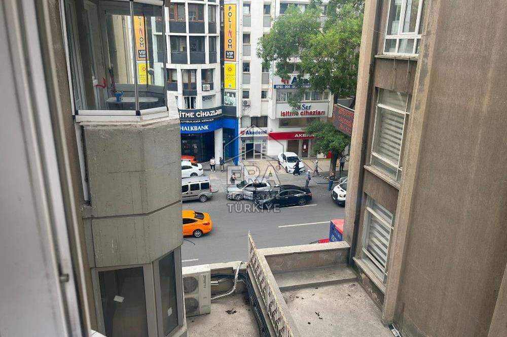 MİTHATPAŞA CADDE ÜZERİNDE YATIRIMLIK 2+1 ARA KAT SATILIK OFİS