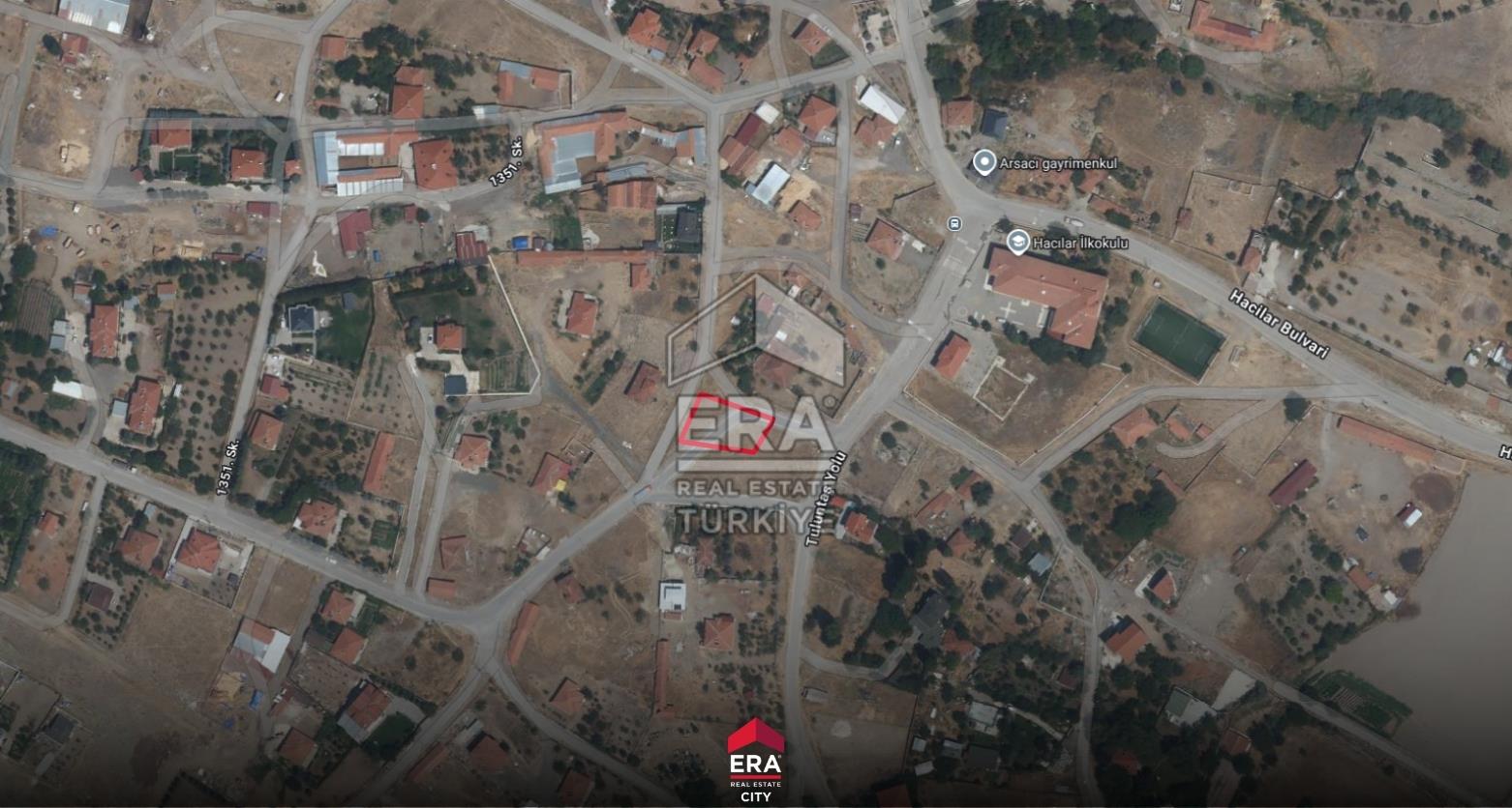 GÖlBAŞI HACILAR'DA VİLLA İMARLI GÖL MANZARALI SATILIK ARSA