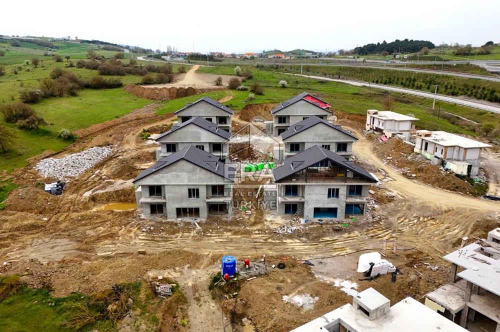 ERA SÖZ DEN BALIKESİR NAİPLİ DE SATILIK 4+1 VİLLA