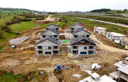 ERA SÖZ DEN BALIKESİR NAİPLİ DE SATILIK 4+1 VİLLA