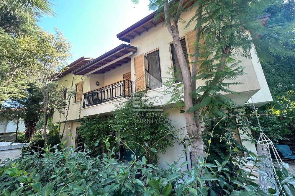 Bornova Forum Karşısı Kiralık Özel Tasarım Müstakil Köşe Villa