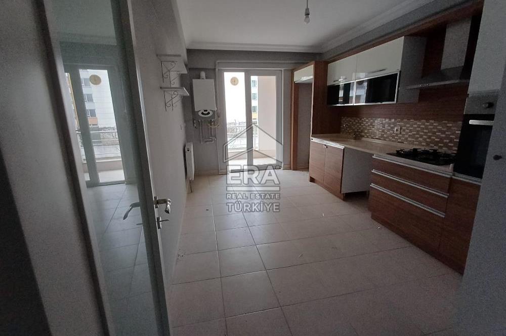 Erkmen Cumhuriyet Mahallesinde Satılık 3+1 Site İçi Daire