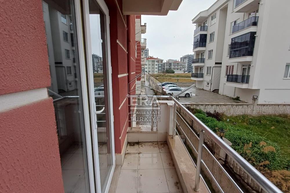 Erkmen Cumhuriyet Mahallesinde Satılık 3+1 Site İçi Daire