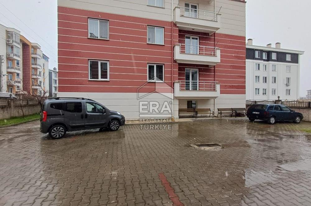 Erkmen Cumhuriyet Mahallesinde Satılık 3+1 Site İçi Daire