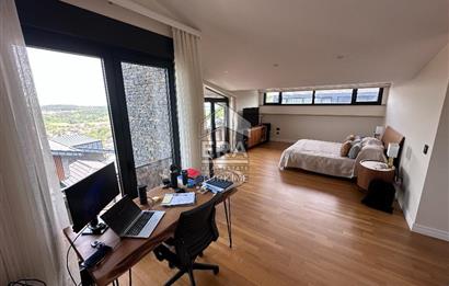Sarıyer Uskumruköy'de 5+1, 300m2 Lüks İkiz Villa