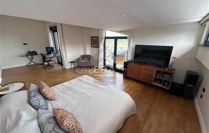 Sarıyer Uskumruköy'de 5+1, 300m2 Lüks İkiz Villa