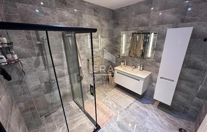 Sarıyer Uskumruköy'de 5+1, 300m2 Lüks İkiz Villa