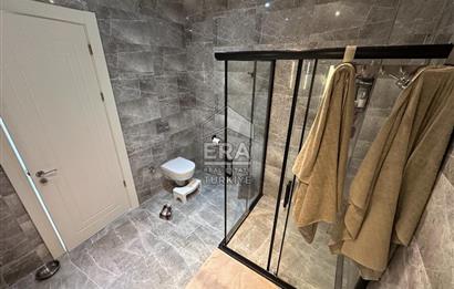 Sarıyer Uskumruköy'de 5+1, 300m2 Lüks İkiz Villa