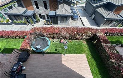 Sarıyer Uskumruköy'de 5+1, 300m2 Lüks İkiz Villa