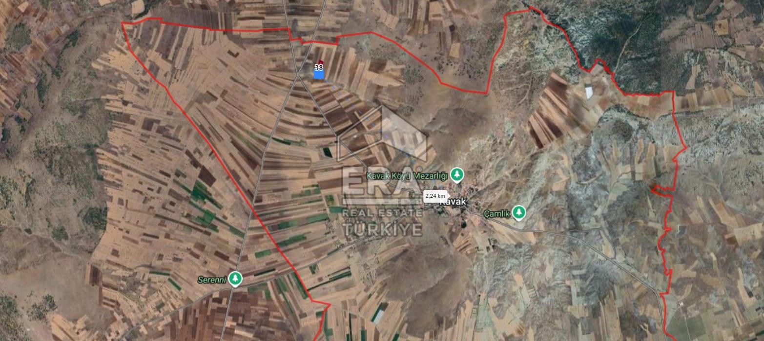 BURDUR YEŞİLOVA KAVAK KÖYÜNDE SATILIK TEK TAPU 6500 m2 TARLA