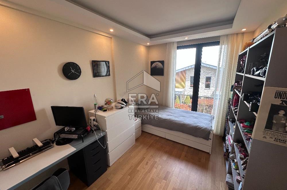 Sarıyer Uskumruköy'de 5+1, 300m2 Lüks İkiz Villa