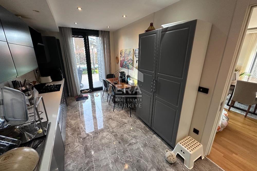 Sarıyer Uskumruköy'de 5+1, 300m2 Lüks İkiz Villa