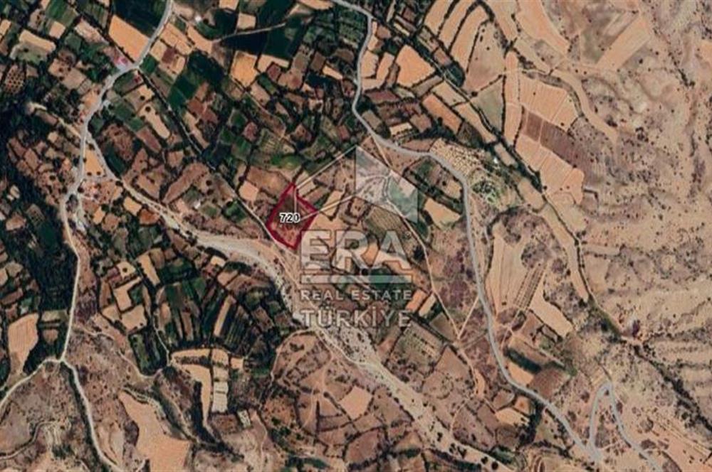 BURDUR TEFENNİ HASANPAŞA KÖYÜNDE SATILIK TEK TAPU 7950 m2 TARLA