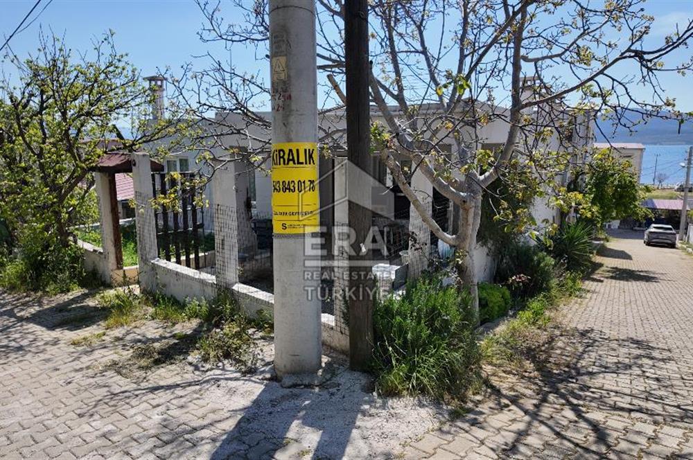 Urla Özbek Akkum Plajında 2+1 Eşyalık Kiralık Yazlık