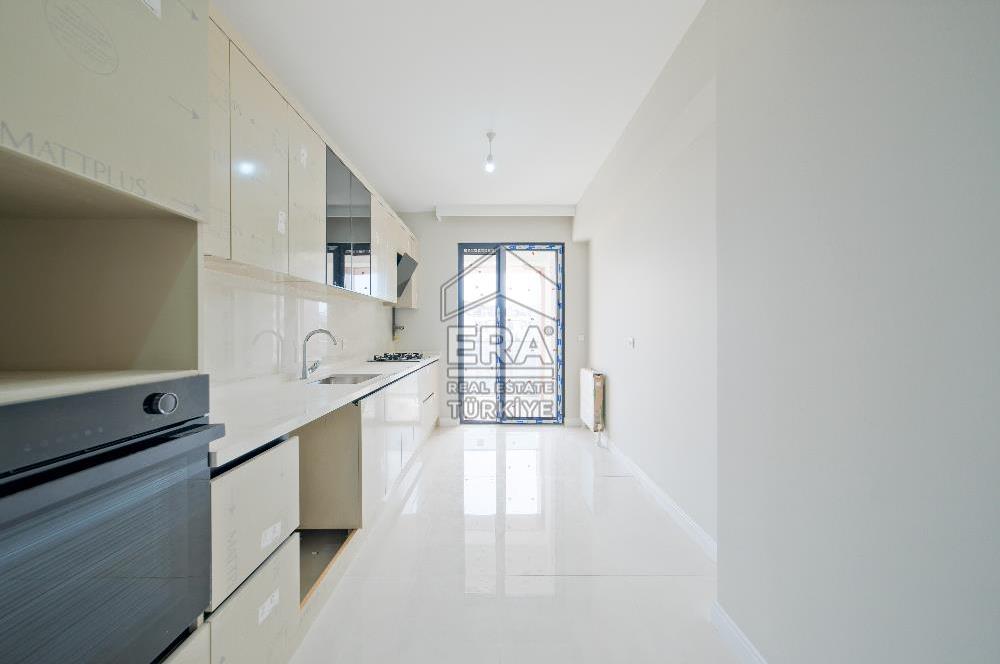 İstasyon Caddesinde Marinaya Komşu 3+1 Sıfır Daire