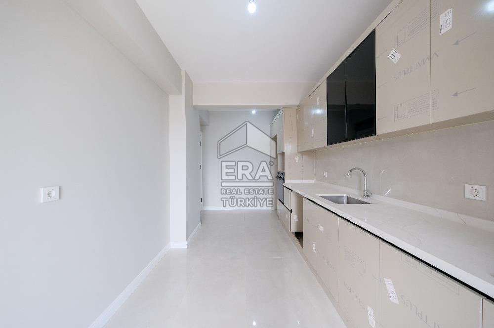 İstasyon Caddesinde Marinaya Komşu 3+1 Sıfır Daire