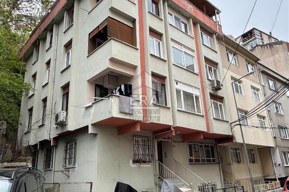 Beşiktaş Dikilitaş'ta Satılık 2+1 Balkonlu Daire