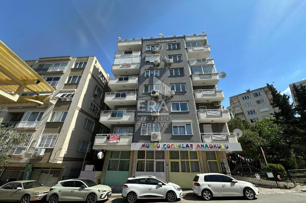 Vatan Mahallesi Katip Çelebi Hastanesi Yakını 3+1 Satılık Daire