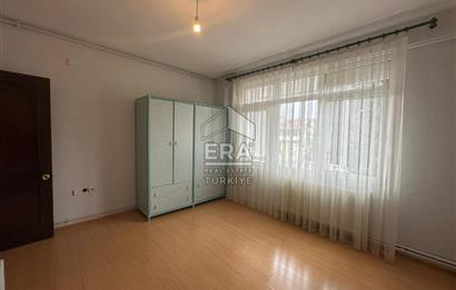 Göztepe Mithatpaşa Caddesi Yakını 3+1 Kiralık Doğalgazlı Daire