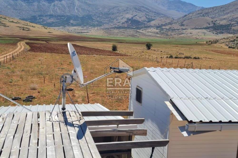 ANTALYA KORKUTELİ AVDAN SATILIK TEK TAPU ARAZİ VE PREFABRİK EV