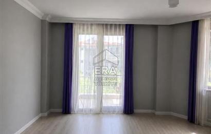 Ayvalık Ali Çetinkaya'da Site İçerisinde Kiralık 1+1 Daire