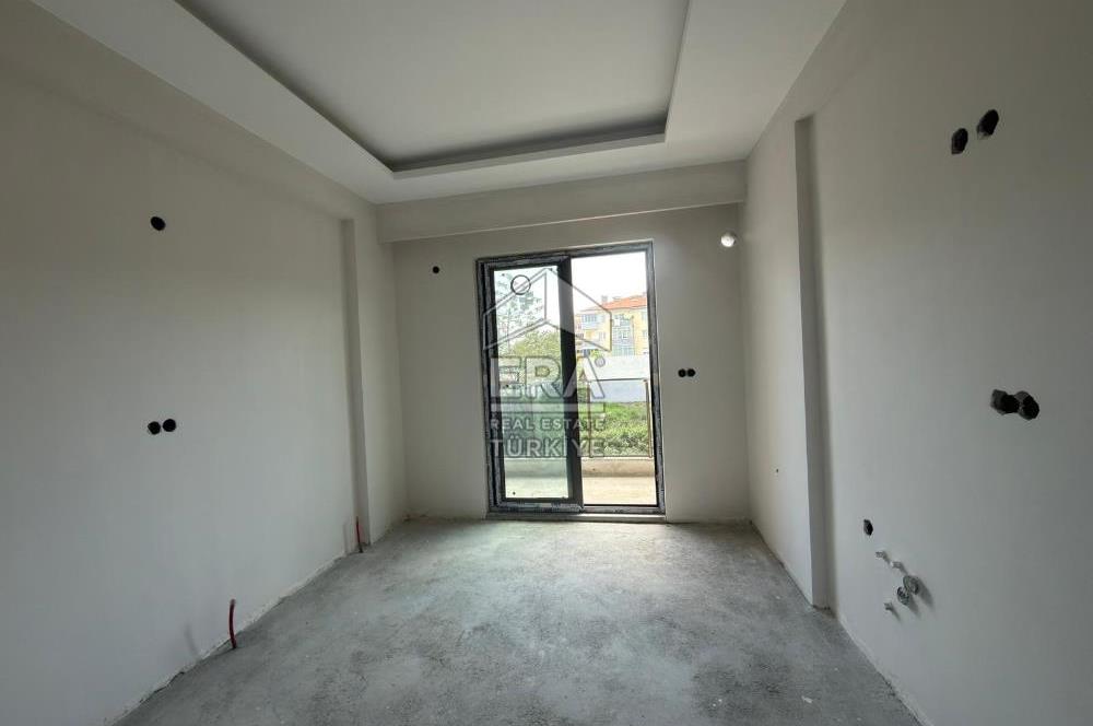 ERA PORT GÜVENCESİYLE SAVAŞTEPE CADDESİ YAKINI 2+1 DAİRE