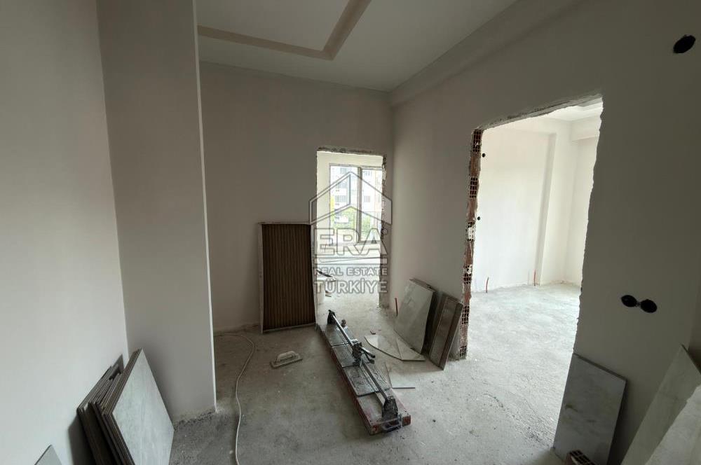 ERA PORT GÜVENCESİYLE SAVAŞTEPE CADDESİ YAKINI 2+1 DAİRE