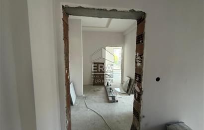 ERA PORT GÜVENCESİYLE SAVAŞTEPE CADDESİ YAKINI 2+1 DAİRE