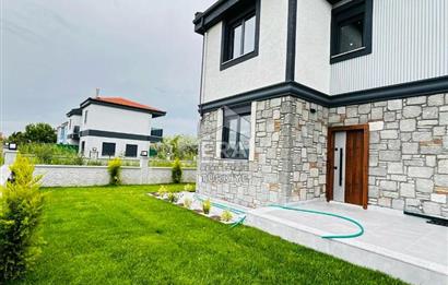 ERA ANGEL'dan Ayvalık Altınova'da Geniş Bahçeli Satılık 2+1 Villa
