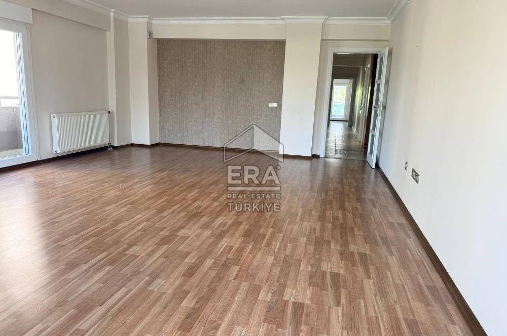 Mavişehir Family Park'ta Havuz Manzaralı 4+1 Kiralık Daire