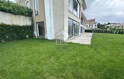 Zekeriyaköy'de Ana Caddede Yüksek Tabela Değerli Kiralık Dükkan