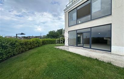 Zekeriyaköy'de Ana Caddede Yüksek Tabela Değerli Kiralık Dükkan