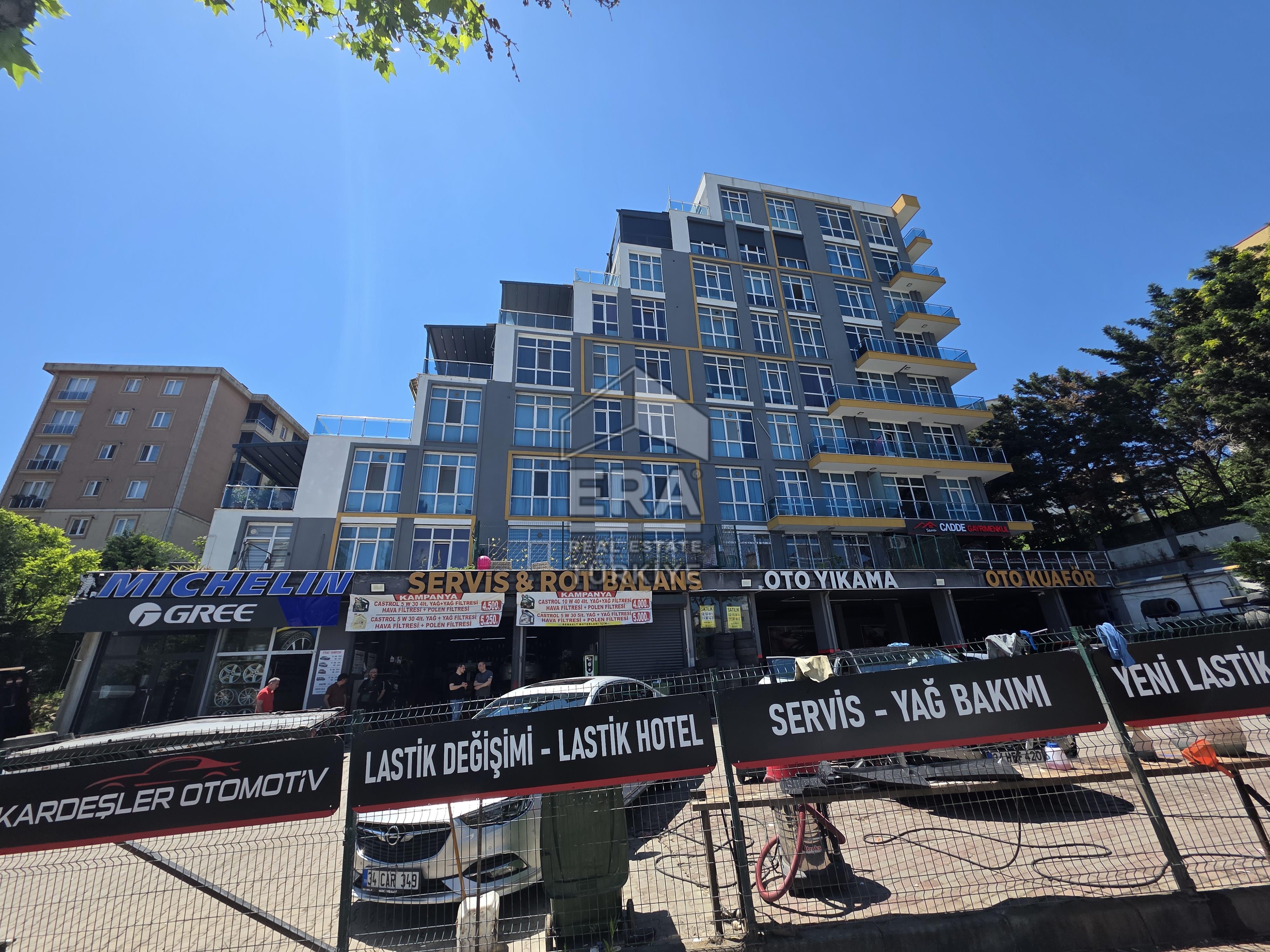 KURTKÖY TERAS İSTANBUL'DA EŞYALI BÜYÜK TERASLI 2+1 KİRALIK DAİRE