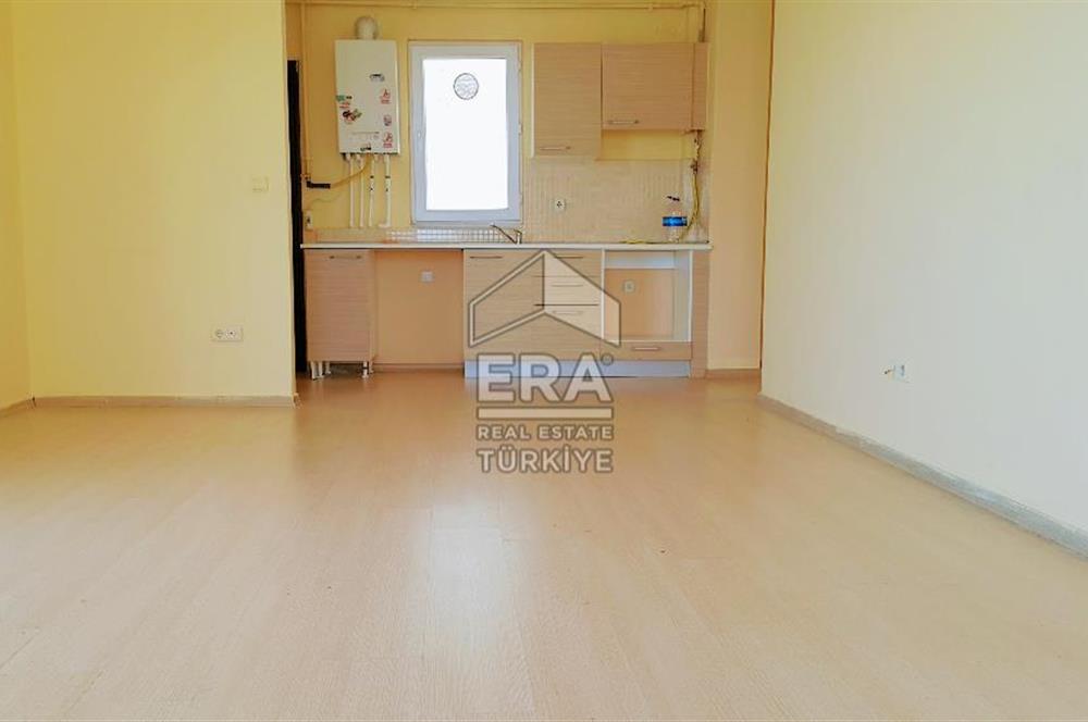 Çamlık Mh'sinde Minitolia Sitesinde Önü Açık Ara Kat 2+1 Daire