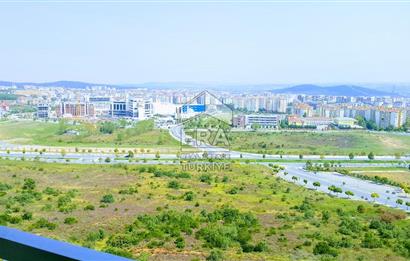 Çamlık Mh'sinde Minitolia Sitesinde Önü Açık Ara Kat 2+1 Daire