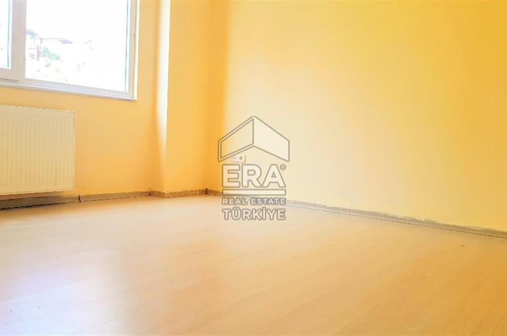 Çamlık Mh'sinde Minitolia Sitesinde Önü Açık Ara Kat 2+1 Daire