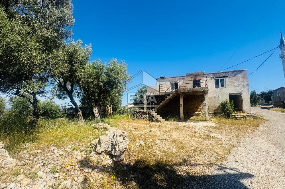 MANAVGAT HACIİSALİ KÖYÜNDE'DE SATILIK MÜSTAKİL KÖY EVİ