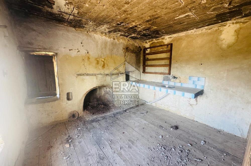 MANAVGAT HACIİSALİ KÖYÜNDE'DE SATILIK MÜSTAKİL KÖY EVİ