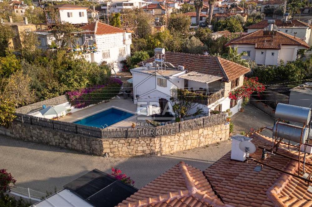 ILICA'DA SATILIK MÜSTAKİL VİLLA 
