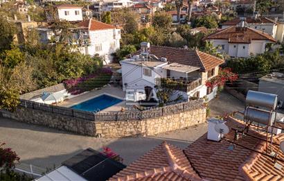 ILICA'DA SATILIK MÜSTAKİL VİLLA 