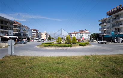 MANAVGAT SARILAR MAHALLESİ'NDE SATILIK TİCARİ DÜKKAN 