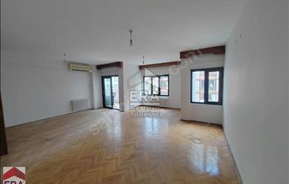 Çaybaşı Caddesi Üzerin'de Geniş, Kullanışlı 4+1 Kiralık Daire
