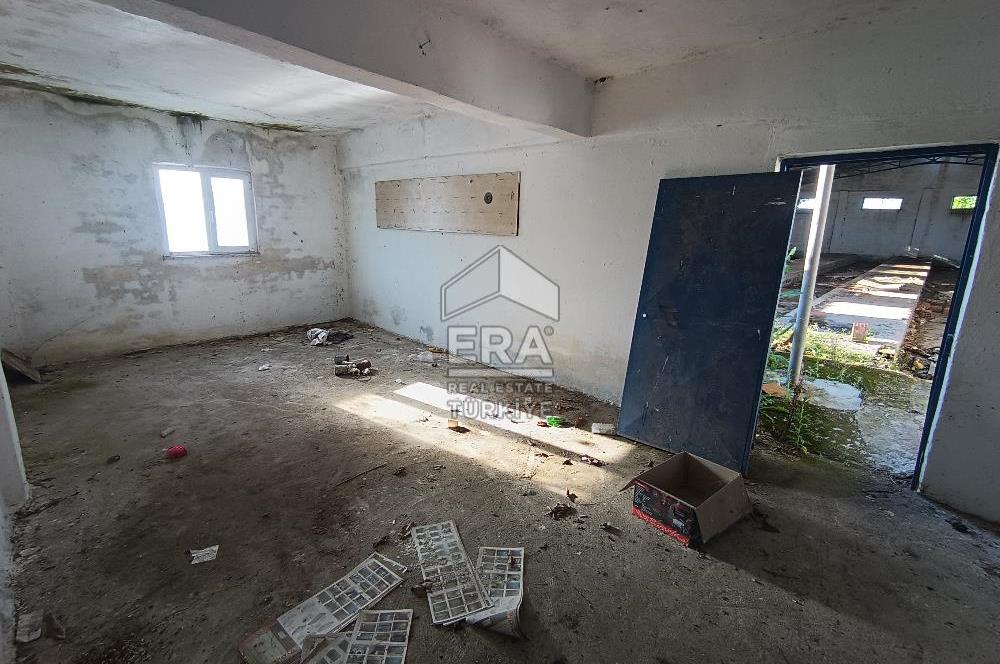 Era Söz'den Manyas'ta 3.124m2 K.Tavukhane(300m2) Ve Tarla