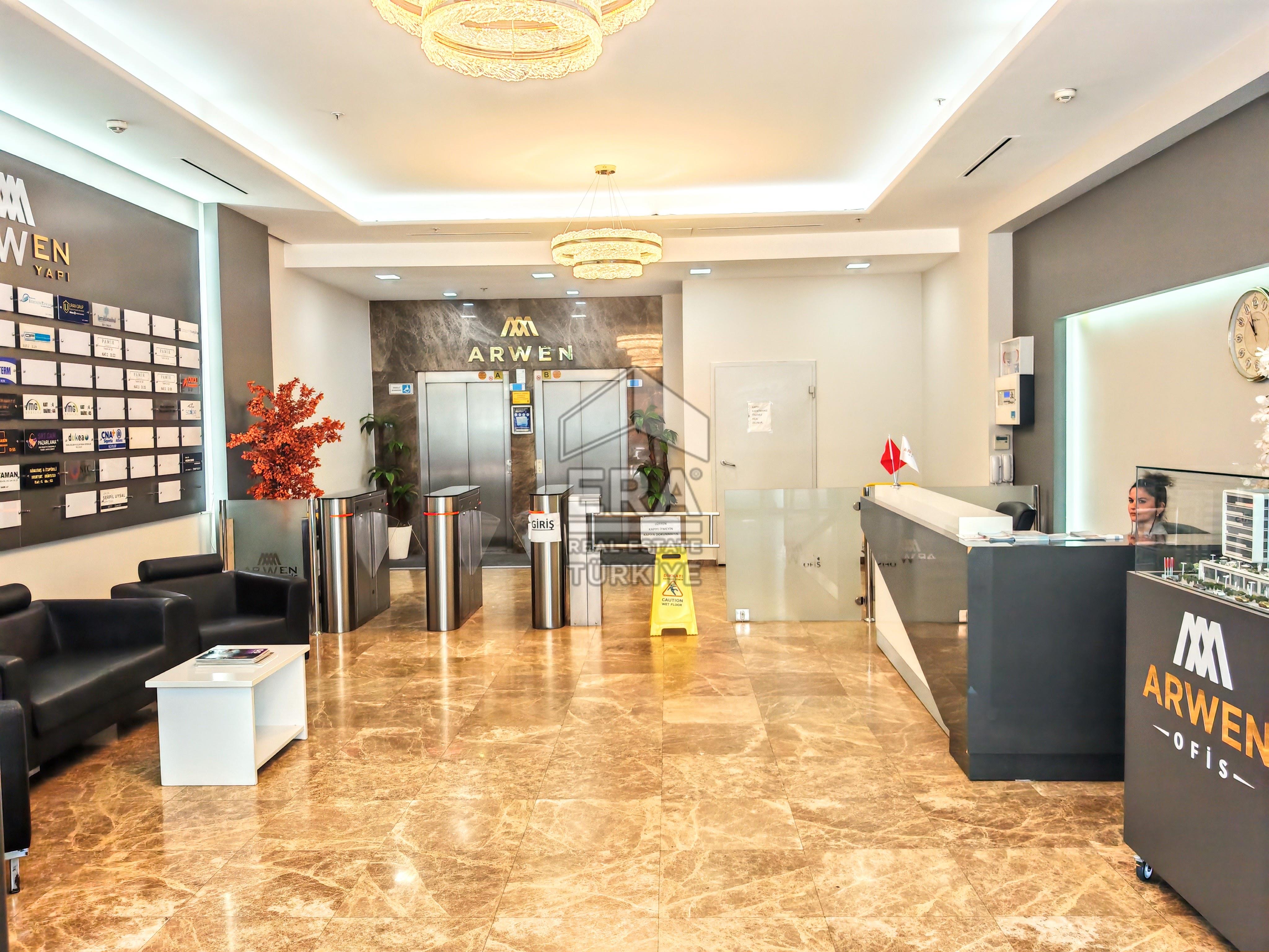 Cazibe Merkezindeki ARWEN İstanbul'da Kullanışlı Net 41 m2 Ofis