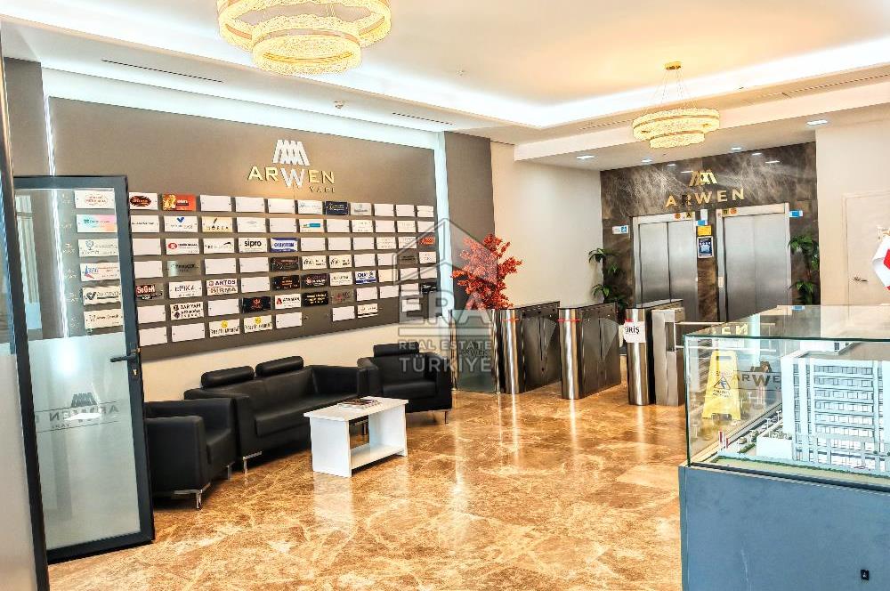 Cazibe Merkezindeki ARWEN İstanbul'da Kullanışlı Net 41 m2 Ofis