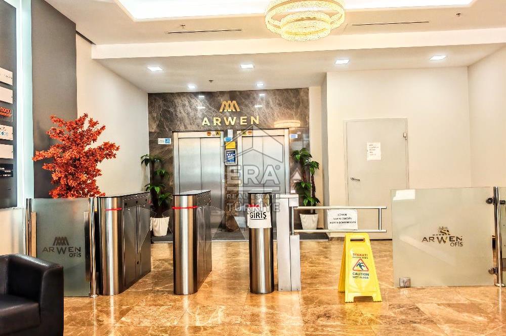 Cazibe Merkezindeki ARWEN İstanbul'da Kullanışlı Net 41 m2 Ofis