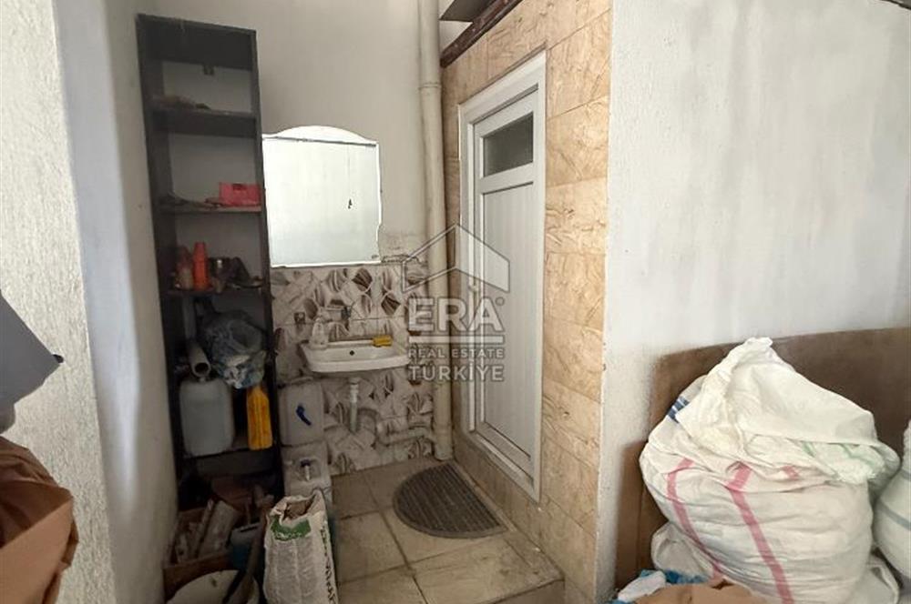 Bozburunda Gıda Toptancılar Sitesinde Kiralık İşyeri