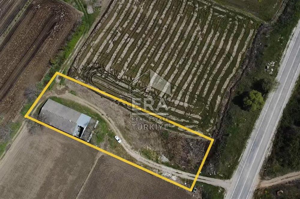 Era Söz'den Manyas'ta 3.124m2 K.Tavukhane(300m2) Ve Tarla
